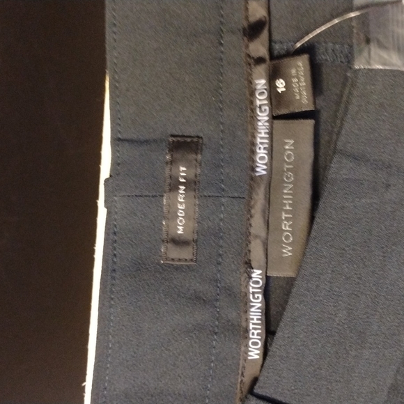 Worthington, brand new, size 16, gray slacks. - Picture 3 of 6